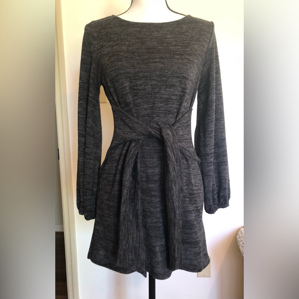 EUC; Dress; Fashion Nova; Scoop Beck Wrap; Grey & Black; Large